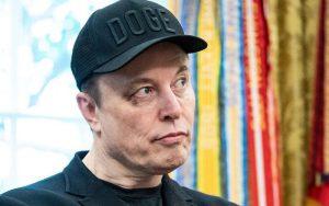 Elon Musk se