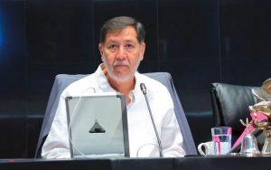 Tu cabeza tiene