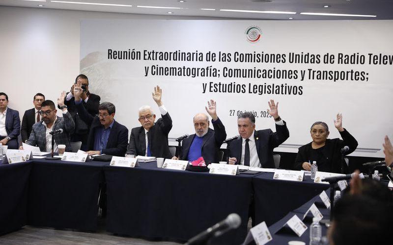 Aprueban comisiones
