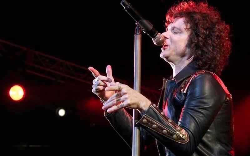Bunbury quita celulares