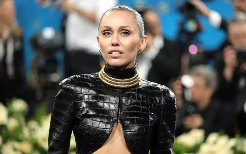 Miley Cyrus revela