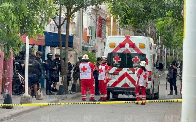 Atacan a balazos