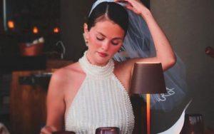 Selena Gomez celebra
