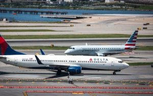 Aerolíneas suspenden