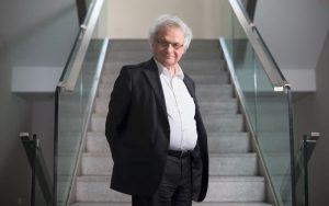 Amin Maalouf gana