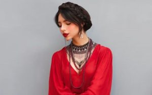 Ángela Aguilar desata