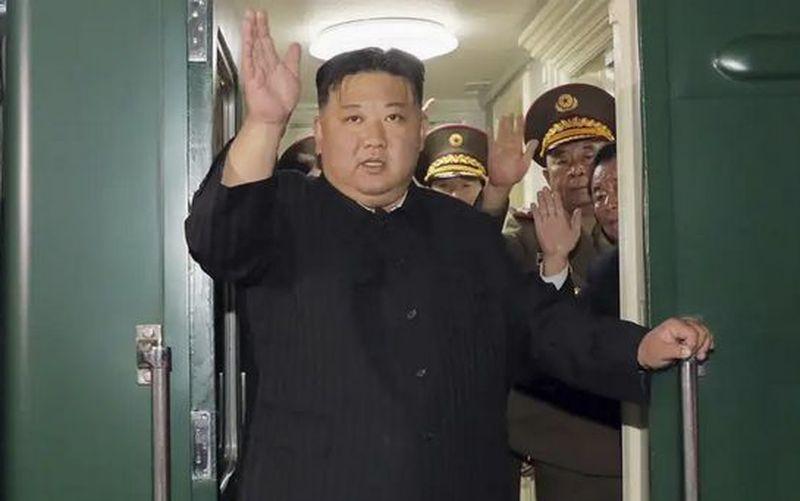 Kim cruza la