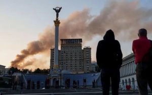 Rusia ataca por