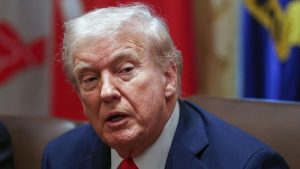 Trump sugiere que