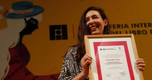 fernanda-trias-premio-sor-juana-fil-U73387270158jbY-1200x630@abc