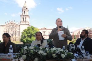 c98f8765-3bf2-4c74-a2bb-9e0b4ddb812c