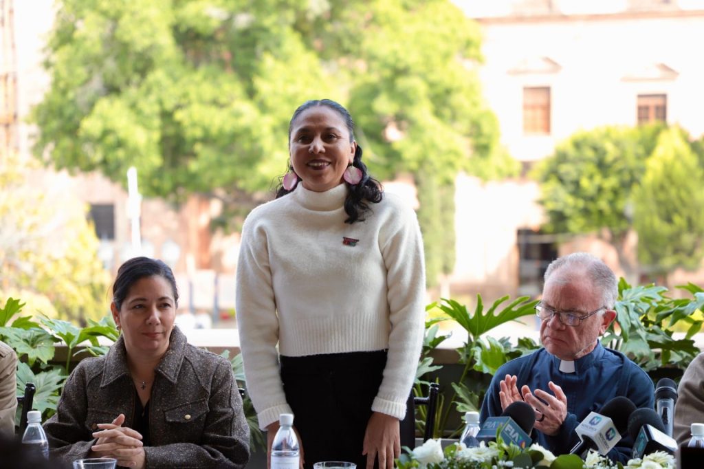 fc5951b8-93de-428d-9fcd-27b15bb60bdc