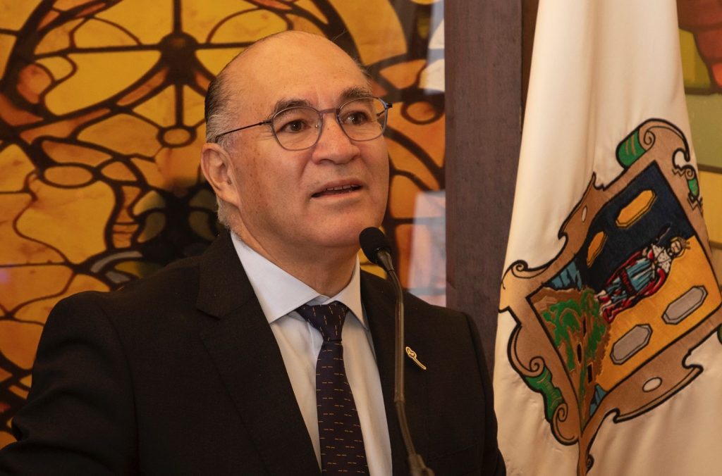 1d5e6cf6-c9c6-44eb-9d4e-6a8e44b64221