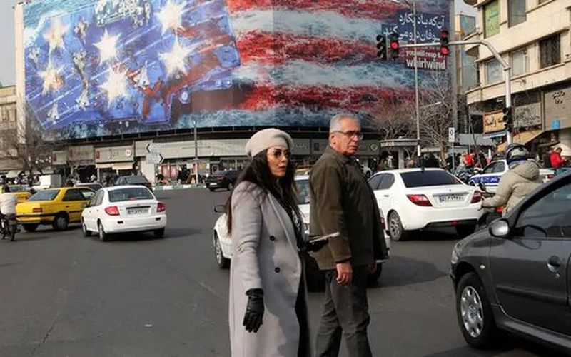 Irán lanza advertencia