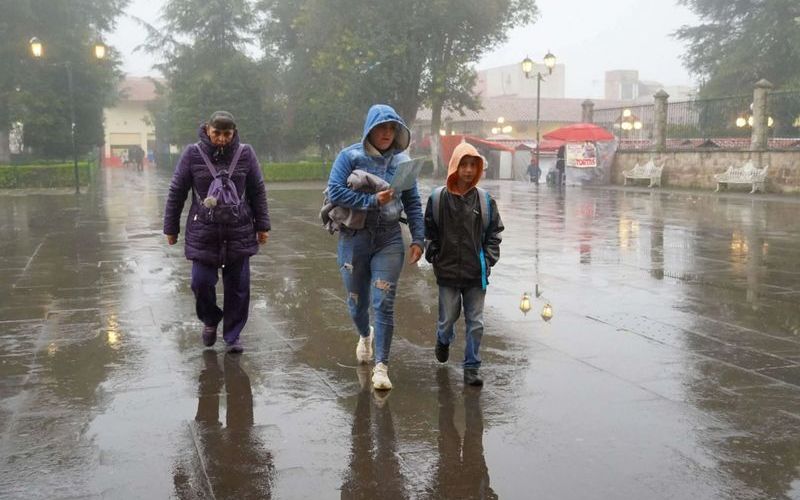 Lluvias fuertes, frío