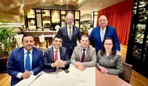 1b313695-9b09-4d90-8b4c-a1944551e5de