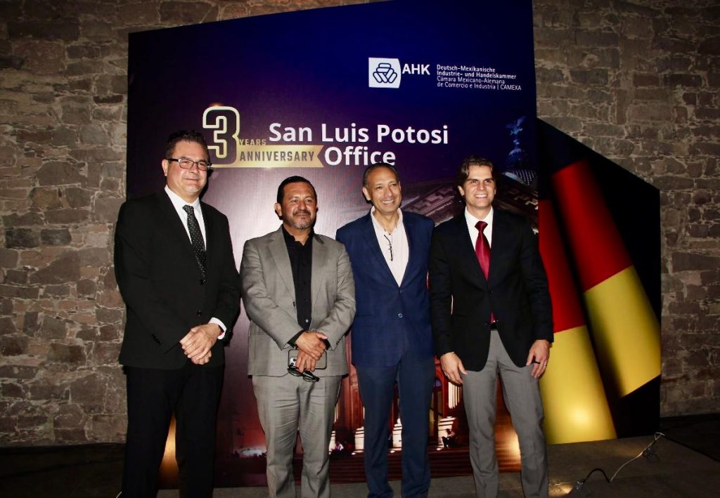 836f5559-6f50-4dcd-adbc-97a31af05a0e