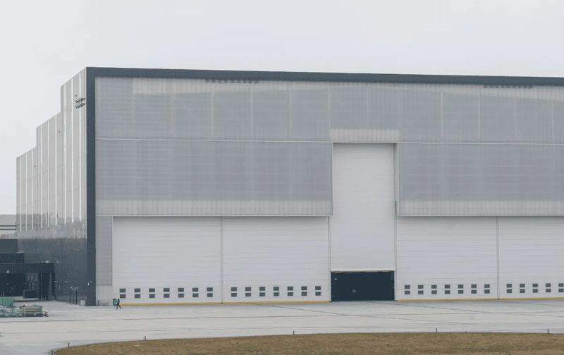 ICE compra un almacén