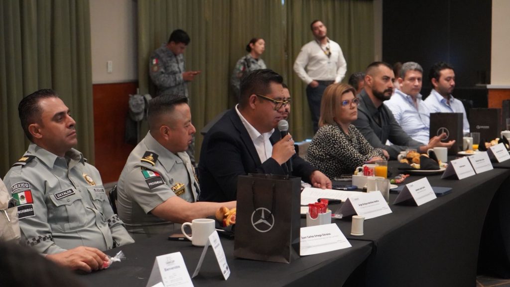 382062b7-e8fb-4ea1-b26a-858173e6392b