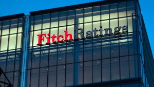 Fitch ratifica