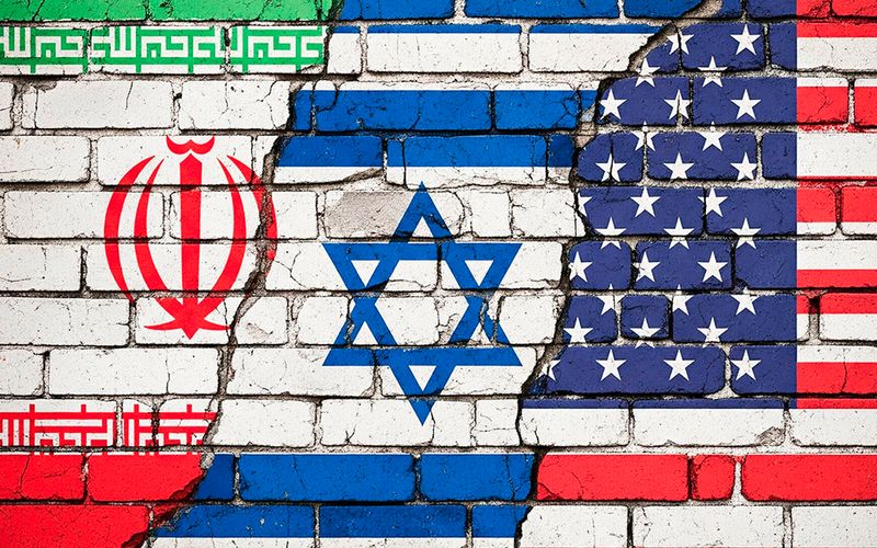 Irán confirma contactos