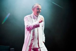 Miguel Bosé cumple