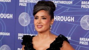 Salma Hayek reaparece