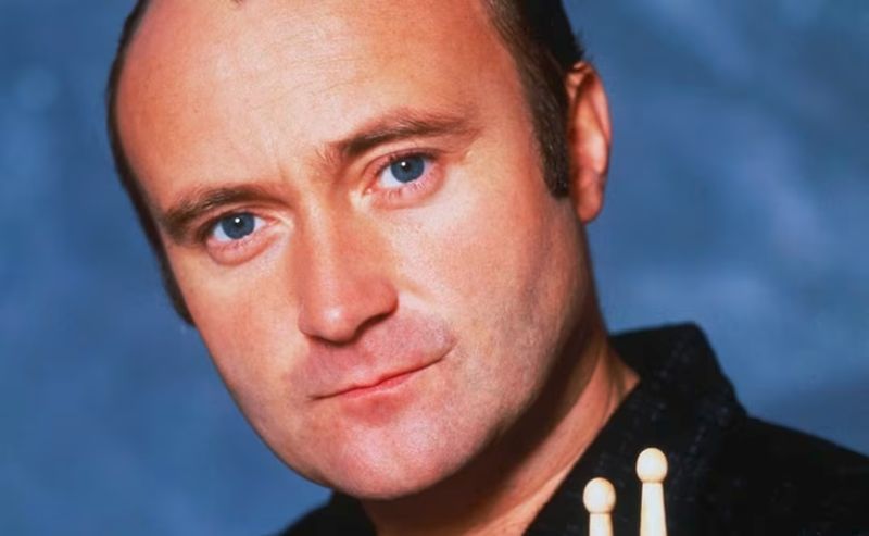 Phil Collins reaparece