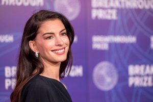 Anne Hathaway