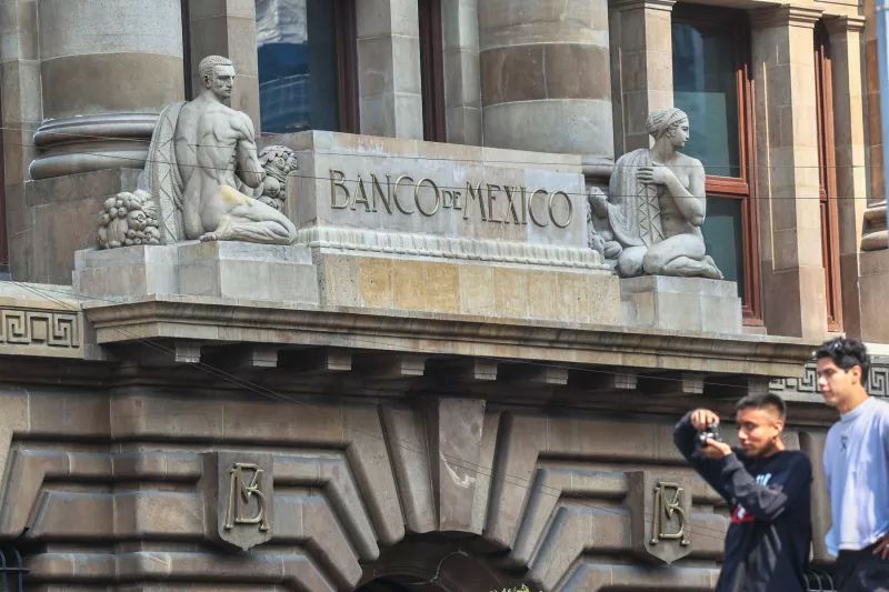 Banxico destaca
