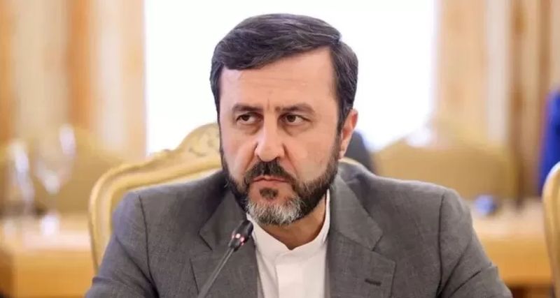 Irán niega negociaciones