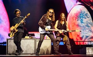 Maná anuncia