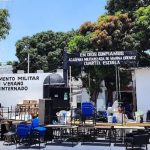 Detienen a director