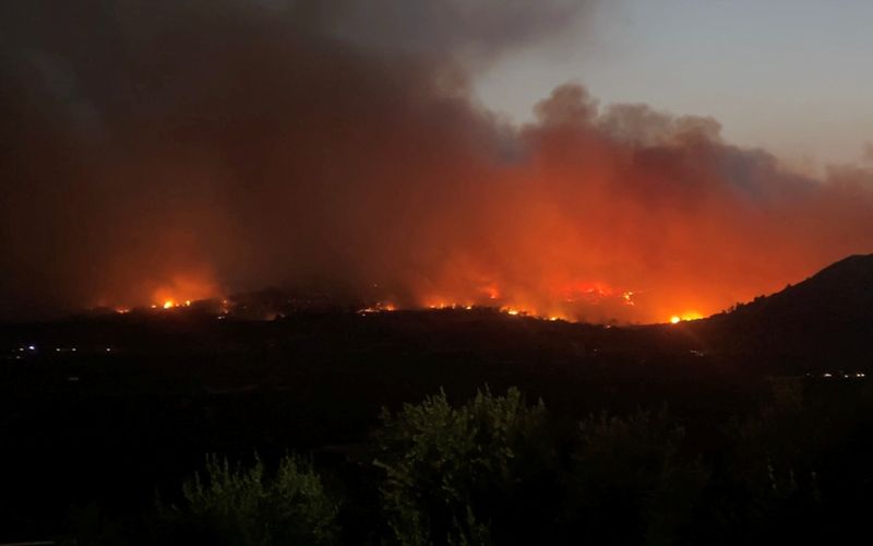 Incendios arrasan