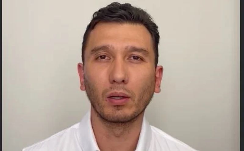 Renuncia tesorero