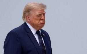 Trump amenaza