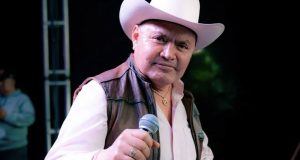 Atacan al cantante