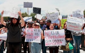 Estudiantes protestan