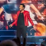 Lionel Richie es