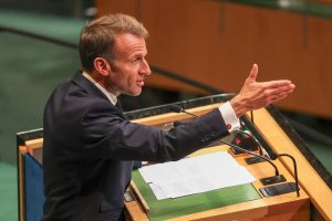 Macron, sobre
