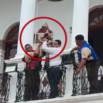 Niño recrea