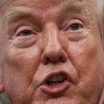 Trump sugiere