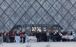 Estudiantes bloquean