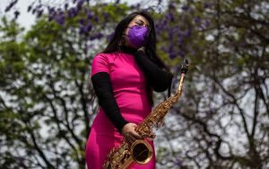 María Elena Ríos busca