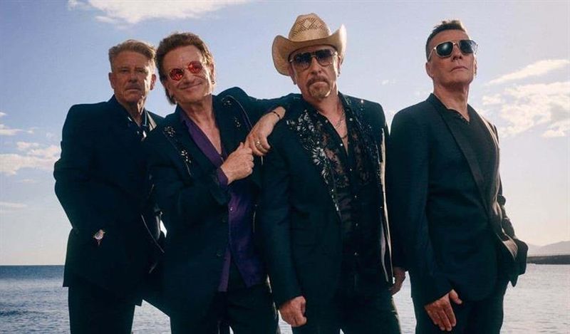 U2 agrega una
