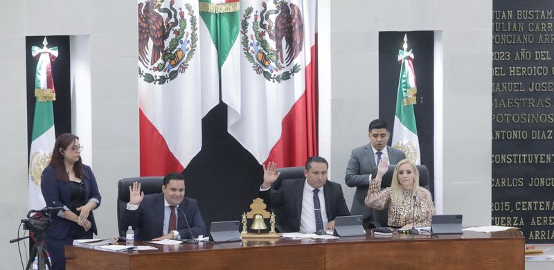 UNA NUEVA